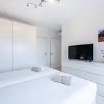 Surf بيت للعطل ساغريش
