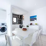 Surf بيت للعطل ساغريش